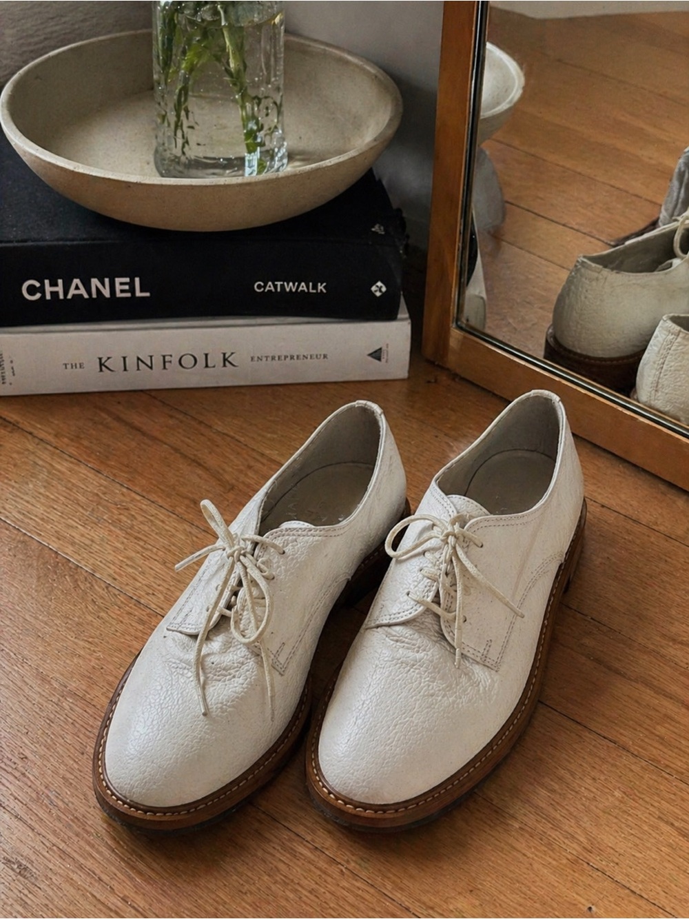 AGL White Leather Lace-Up Oxfords | Made in Italy | Size 35